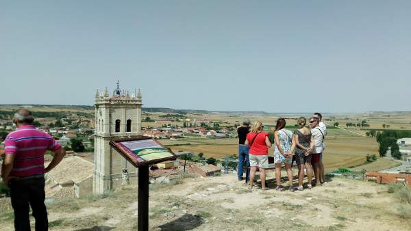 Ruta por el barrio de bodegas de Baltanás 9-8-2018 Ruta por el barrio de bodegas de Baltanás 9-8-2018