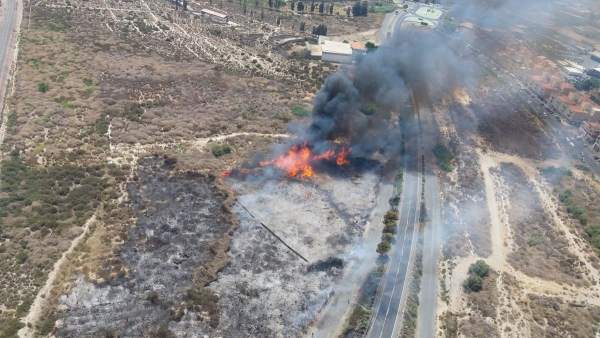 El incendio en Huércal de Almería El incendio en Huércal de Almería