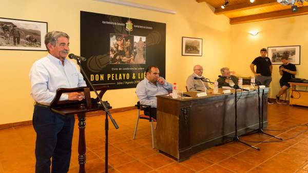 Nombramiento de Eutimio Martino como cronista oficial del Valle de Camaleño Nombramiento de Eutimio Martino como cronista oficial del Valle de Camaleño