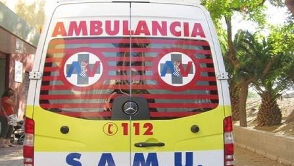 Una ambulancia del SAMU en imagen de archivo Una ambulancia del SAMU en imagen de archivo
