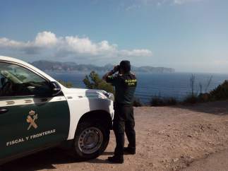 La Guardia Civil busca al piloto desaparecido