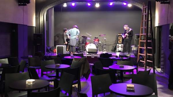 Sala negra-Café Teatro Sala negra-Café Teatro