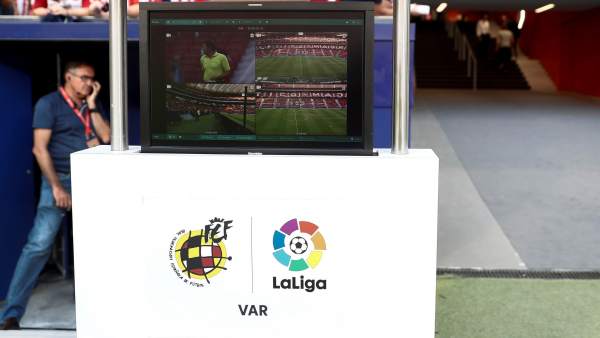 VAR VAR
