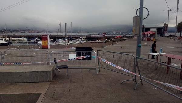Zona en la que se derrumbó el puerto durante el festival O Marisquiño Zona en la que se derrumbó el puerto durante el festival O Marisquiño