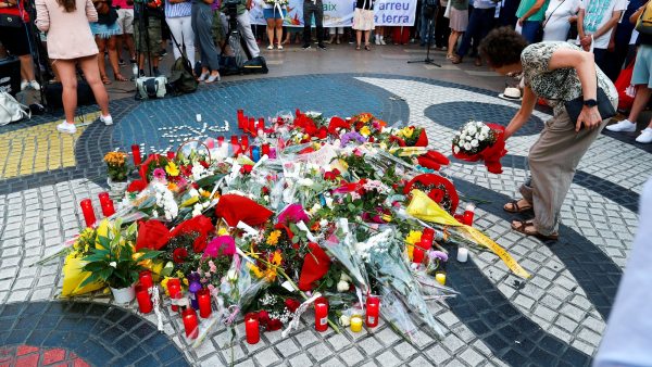 Homenaje a las víctimas en La Rambla Homenaje a las víctimas en La Rambla