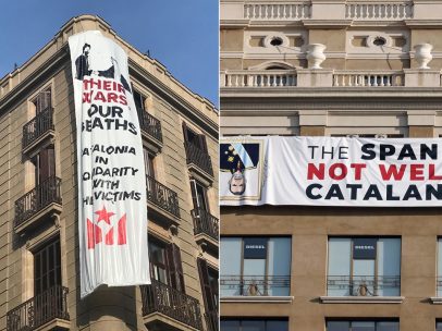 Dos pancartas contra Felipe VI en Barcelona