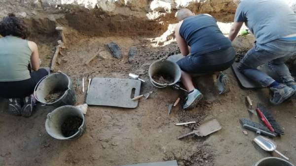 Trabajos de exhumación en Boadilla. Trabajos de exhumación en Boadilla.