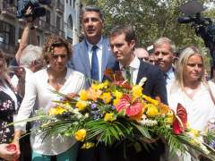 Abucheos y gritos de "¡Fuera, fuera!" a Pablo Casado y Albiol
