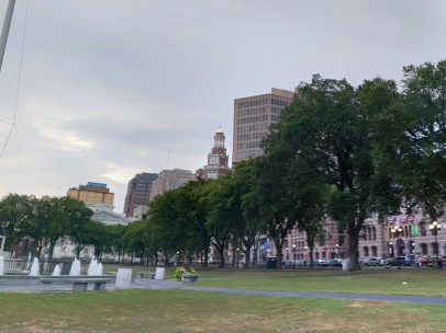 Imagen del parque New Haven Green, ubicado en la ciudad de New Haven, Connecticut.
