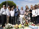 Lambán junto al marido de la fallecida en el atentado de Cambrils.