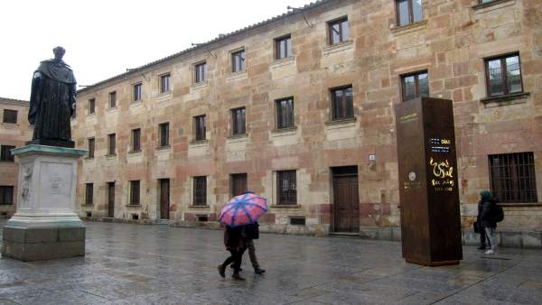 Salamanca.- Tótem del VIII Centenario de la USAL Salamanca.- Tótem del VIII Centenario de la USAL