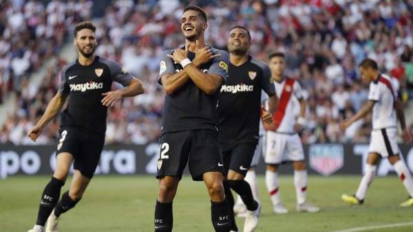 André Silva celebra su segundo tanto en el partido entre Rayo Vallecano y Sevilla. André Silva celebra su segundo tanto en el partido entre Rayo Vallecano y Sevilla.