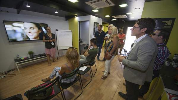 Presentación del roadshow de la ONCE por el empleo Presentación del roadshow de la ONCE por el empleo