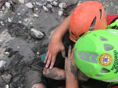 Rescate de una niña tras una riada