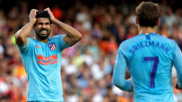 Diego Costa se lamenta Diego Costa se lamenta
