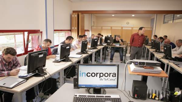 Incorpora. Obra Social La Caixa Incorpora. Obra Social La Caixa