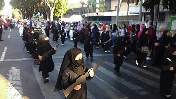 Desfile Indonesia Desfile Indonesia