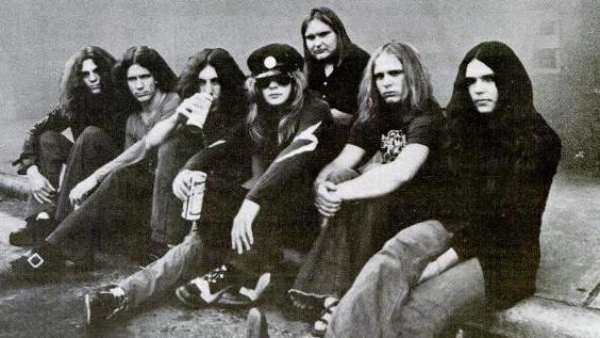 La banda Lynyrd Skynyrd. La banda Lynyrd Skynyrd.