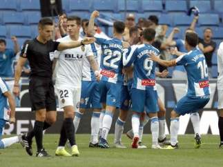 Del Cerro Grande da el gol fantasma de Esteban Granero ante el Valencia.
