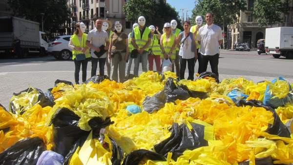 Resultado de imagen de Las Brigadas de Limpieza Catalanas
