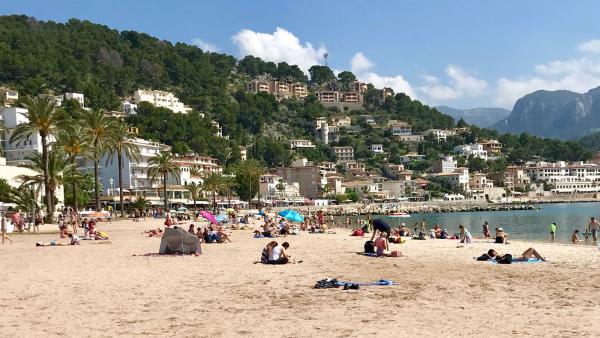 Puerto de Sóller, turismo, turistas, playa, Mallorca, verano, vacaciones Puerto de Sóller, turismo, turistas, playa, Mallorca, verano, vacaciones