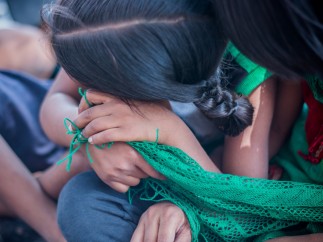 Una niña.