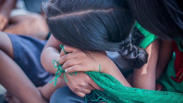 Una niña. Una niña.