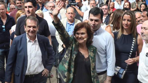 La vicepresidenta del Gobierno, Carmen Calvo, durante su visita a Santiago de Compostela La vicepresidenta del Gobierno, Carmen Calvo, durante su visita a Santiago de Compostela
