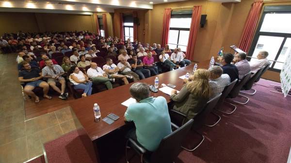 Asamblea de la Plataforma en Defensa de los Regadíos del Condado. Asamblea de la Plataforma en Defensa de los Regadíos del Condado.
