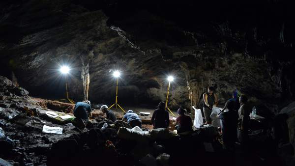 Científicos De La Uca Inician Nueva Campaña Excavaciones Cueva De Ardales Científicos De La Uca Inician Nueva Campaña Excavaciones Cueva De Ardales
