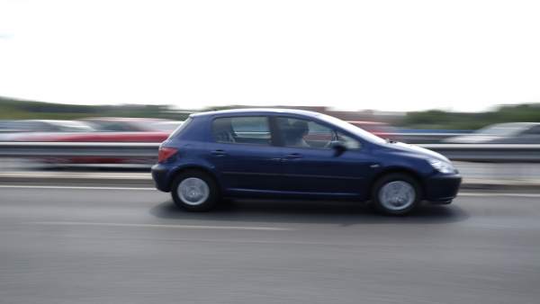 Fotos de recurso de coches, taxis, VTC, gruas, tráfico, carreteras, autovías Fotos de recurso de coches, taxis, VTC, gruas, tráfico, carreteras, autovías