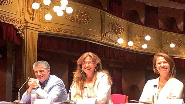 La consellera Laura Borràs en la presentación del Temporada Alta La consellera Laura Borràs en la presentación del Temporada Alta