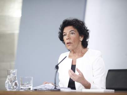 La portavoz del gobierno, Isabel Celaá.