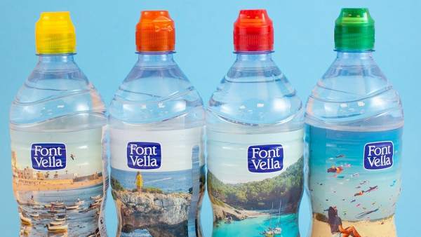 botellas con tapones de colores de Font Vella botellas con tapones de colores de Font Vella