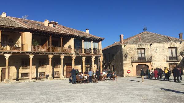 Plaza Mayor de Pedraza (Segovia) Plaza Mayor de Pedraza (Segovia)