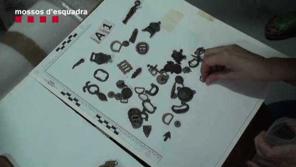 Tres detenidos por expoliar yacimientos arqueológicos en Tarragona Tres detenidos por expoliar yacimientos arqueológicos en Tarragona