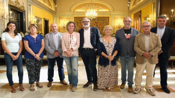 El alcalde de Lleida Félix Larrosa, con el equipo de Gobierno El alcalde de Lleida Félix Larrosa, con el equipo de Gobierno