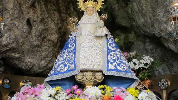 La Virgen De Covadonga La Virgen De Covadonga