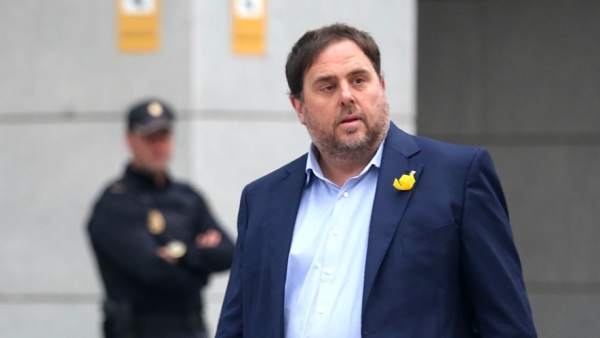 Junqueras, en una imagen a su llegada a la Audiencia Nacional para declarar por rebelión Junqueras, en una imagen a su llegada a la Audiencia Nacional para declarar por rebelión