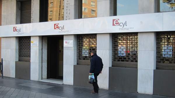 Imagen De Una Oficina Del Ecyl En Valladolid Imagen De Una Oficina Del Ecyl En Valladolid