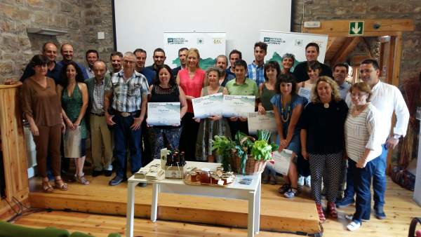 Participantes y colaboradores en el Programa de Emprendimiento Rural Sostenible. Participantes y colaboradores en el Programa de Emprendimiento Rural Sostenible.
