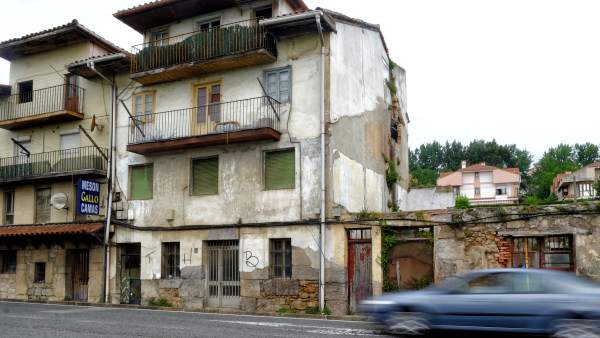 Edificio en ruina en Campogiro Edificio en ruina en Campogiro
