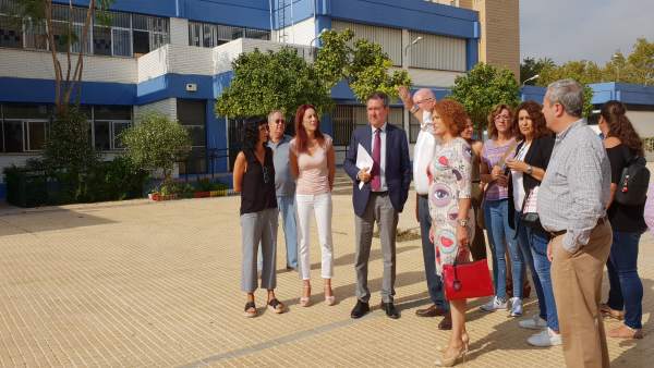 El Ayuntamiento de Sevilla destaca sus inversiones en centros educativos El Ayuntamiento de Sevilla destaca sus inversiones en centros educativos