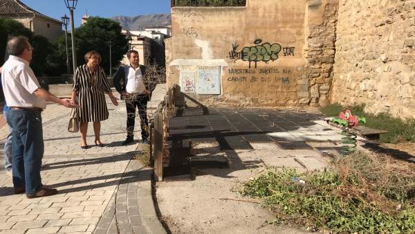 PSOE reprocha 'falta' de mantenimiento en Jaén PSOE reprocha 'falta' de mantenimiento en Jaén