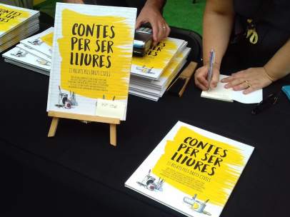 Libro 'Contes per ser lliures'
