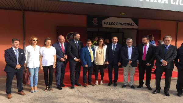 Francisco Reyes, entre los asistentes a la final de la Supercopa de fútbol sala Francisco Reyes, entre los asistentes a la final de la Supercopa de fútbol sala