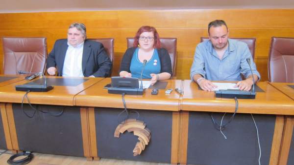 Los tres diputados de Podemos Cantabria Los tres diputados de Podemos Cantabria