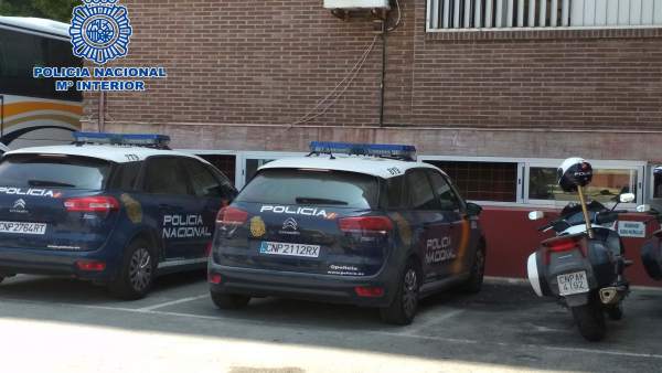 Vehículos policiales en la Comisaría Provincial Vehículos policiales en la Comisaría Provincial