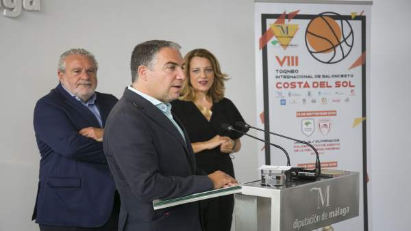Presentación del acuerdo entre Diputación y Canal Sur para torneo baloncesto Presentación del acuerdo entre Diputación y Canal Sur para torneo baloncesto