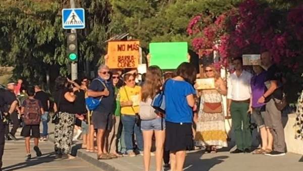 Protesta padres CEIP La Canyada Protesta padres CEIP La Canyada
